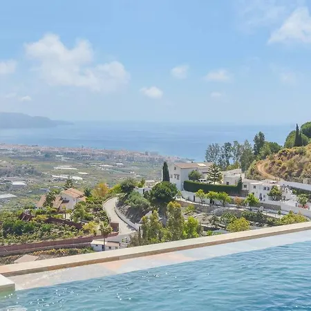 Villa Gran Con Bonitas Vistas Nerja